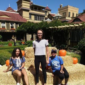 Meet your Posher, Monique